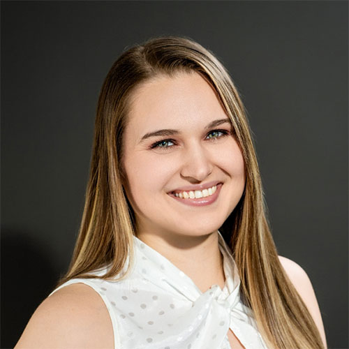 
Ashlyn Pouzet