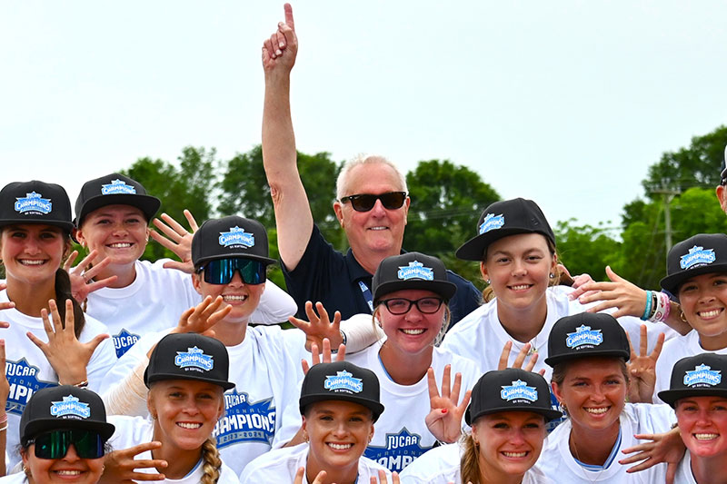 Vikings celebrate first-ever NJCAA Softball World Series title